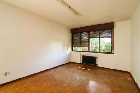 Casa à venda com 500m², 4 quartos e 4 vagasQuarto Suíte