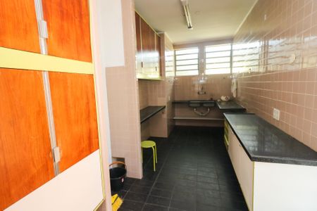 Casa à venda com 500m², 4 quartos e 4 vagasCozinha