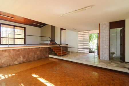 Casa à venda com 500m², 4 quartos e 4 vagasSala 1