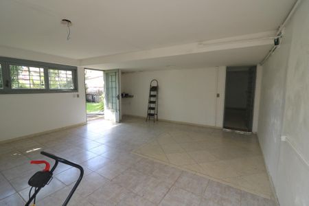 Casa à venda com 500m², 4 quartos e 4 vagasAcademia