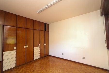 Casa à venda com 500m², 4 quartos e 4 vagasQuarto 3