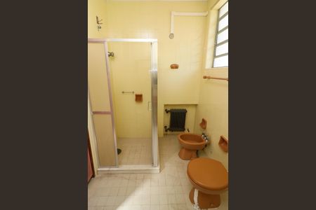 Casa à venda com 500m², 4 quartos e 4 vagasBanheiro da Suíte