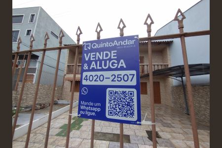 Casa à venda com 188m², 5 quartos e 3 vagas Casa à venda com 188m², 5 quartos e 3 vagasPlaquinha