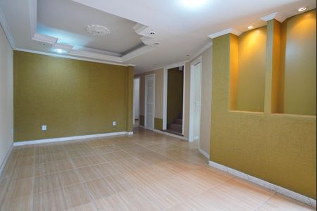 Casa à venda com 188m², 5 quartos e 3 vagasSala