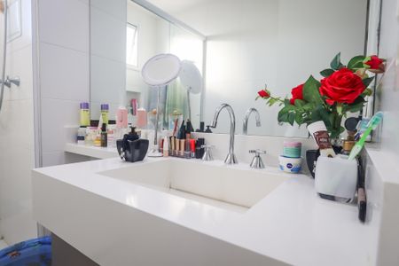 Apartamento à venda com 73m², 2 quartos e 1 vagaBanheiro da Suite