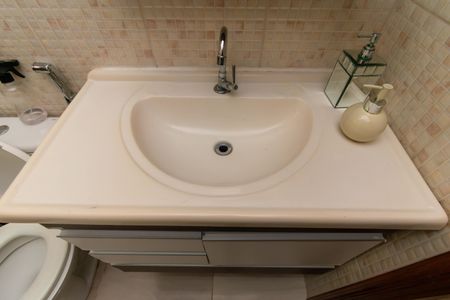 Casa à venda com 189m², 3 quartos e 2 vagasBanheiro