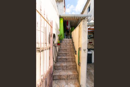 Casa à venda com 189m², 3 quartos e 2 vagasEscada