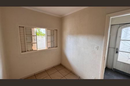 Casa à venda com 252m², 3 quartos e 4 vagasQuarto - Casa de baixo