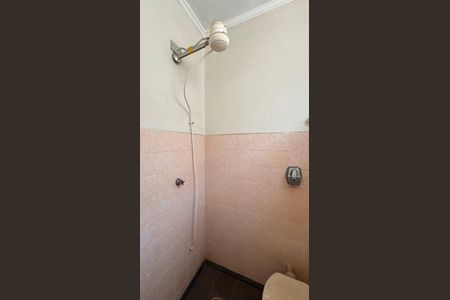 Casa à venda com 252m², 3 quartos e 4 vagasBanheiro - Casa de baixo