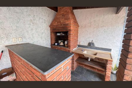 Casa à venda com 252m², 3 quartos e 4 vagasChurrasqueira