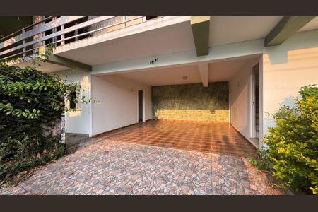 Casa à venda com 252m², 3 quartos e 4 vagasGaragem