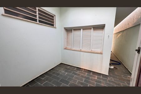 Casa à venda com 252m², 3 quartos e 4 vagasÁrea externa