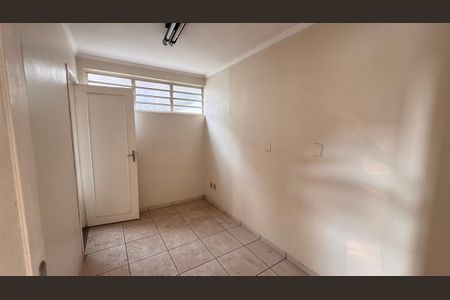 Casa à venda com 252m², 3 quartos e 4 vagasSala - Casa de baixo