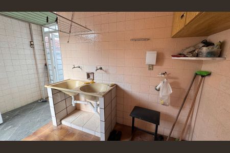 Casa à venda com 252m², 3 quartos e 4 vagasÁrea de Serviço