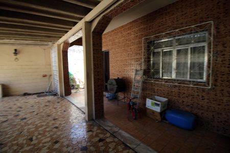 Casa para alugar com 360m², 4 quartos e 3 vagasVaranda e garagem