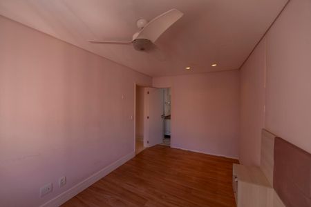 Apartamento para alugar com 68m², 2 quartos e 1 vagaSuíte