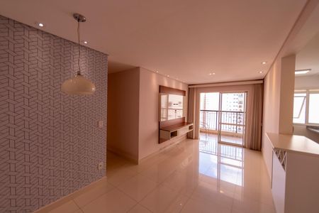 Apartamento para alugar com 68m², 2 quartos e 1 vagaSala