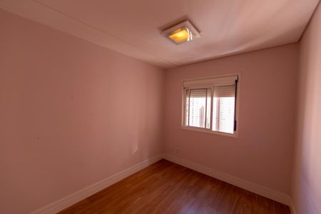 Apartamento para alugar com 68m², 2 quartos e 1 vagaQuarto 