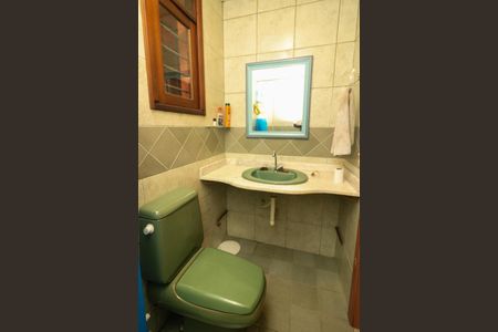 Casa à venda com 650m², 4 quartos e 7 vagas Casa à venda com 650m², 4 quartos e 7 vagasBanheiro da Suíte 2