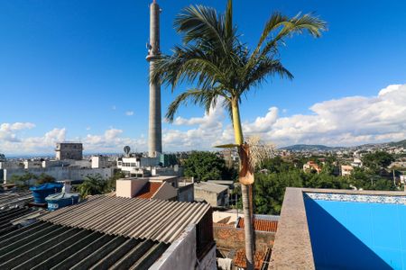 Casa à venda com 650m², 4 quartos e 7 vagas Casa à venda com 650m², 4 quartos e 7 vagasvista da Piscina