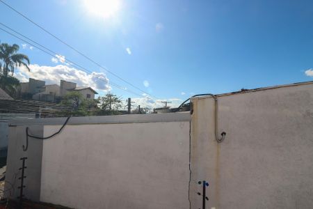 Casa à venda com 650m², 4 quartos e 7 vagas Casa à venda com 650m², 4 quartos e 7 vagasVista da Sacada