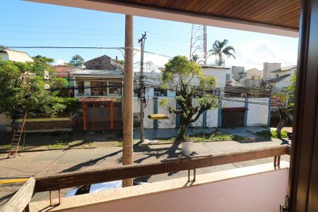 Casa à venda com 650m², 4 quartos e 7 vagas Casa à venda com 650m², 4 quartos e 7 vagasVista do Quarto 2