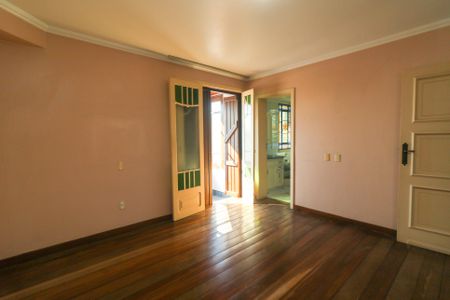 Casa à venda com 650m², 4 quartos e 7 vagas Casa à venda com 650m², 4 quartos e 7 vagasSuíte 1