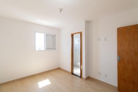 Casa de condomínio à venda com 118m², 2 quartos e 2 vagasSuíte 2