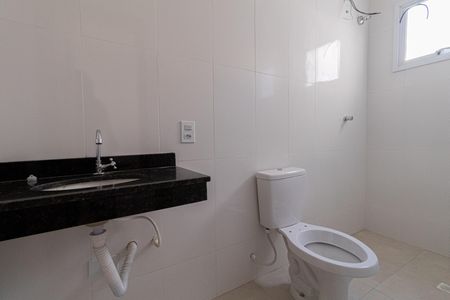 Casa de condomínio à venda com 118m², 2 quartos e 2 vagasBanheiro