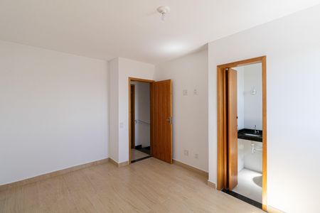 Casa de condomínio à venda com 118m², 2 quartos e 2 vagasQuarto 2 Suíte 