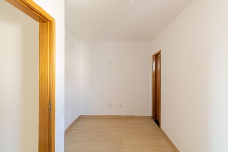 Casa de condomínio à venda com 118m², 2 quartos e 2 vagasQuarto 1 Suíte 