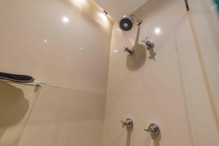 Apartamento à venda com 363m², 4 quartos e 4 vagas Apartamento à venda com 363m², 4 quartos e 4 vagasBanheiro da Suíte 1