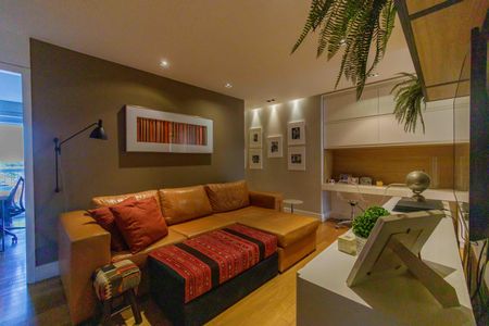 Apartamento à venda com 363m², 4 quartos e 4 vagas Apartamento à venda com 363m², 4 quartos e 4 vagasSala Privativa