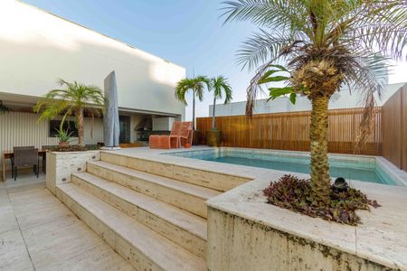 Apartamento à venda com 363m², 4 quartos e 4 vagas Apartamento à venda com 363m², 4 quartos e 4 vagasÁrea de Lazer