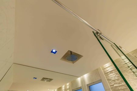 Apartamento à venda com 363m², 4 quartos e 4 vagas Apartamento à venda com 363m², 4 quartos e 4 vagasBanheiro da Suíte 3