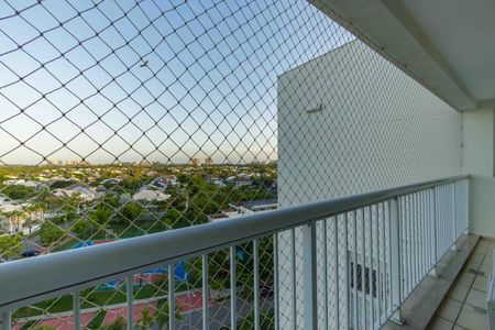 Apartamento à venda com 363m², 4 quartos e 4 vagas Apartamento à venda com 363m², 4 quartos e 4 vagasVaranda das Suítes 1 e 2