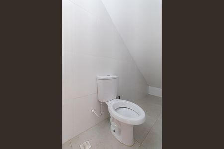 Casa de condomínio à venda com 118m², 2 quartos e 2 vagasLavabo