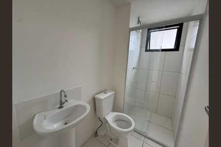 Banheiro 2 de apartamento para alugar com 3 quartos, 49m² em Veloso, Osasco