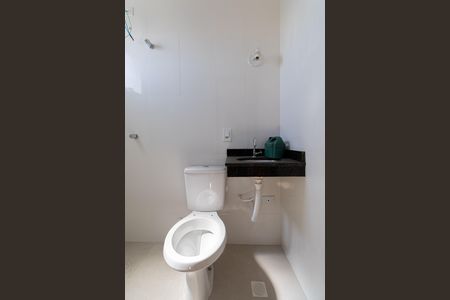 Casa de condomínio à venda com 118m², 2 quartos e 2 vagasBanheiro Suíte 1