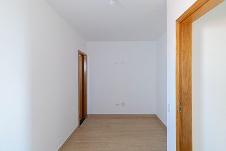 Casa de condomínio à venda com 118m², 2 quartos e 2 vagasSuíte 2