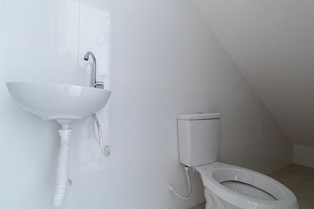 Casa de condomínio à venda com 118m², 2 quartos e 2 vagasBanheiro do Quarto 2