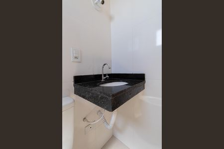 Casa de condomínio à venda com 117m², 2 quartos e 2 vagasBanheiro da Suíte 2