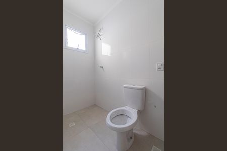 Casa de condomínio à venda com 117m², 2 quartos e 2 vagasBanheiro da Suíte 1