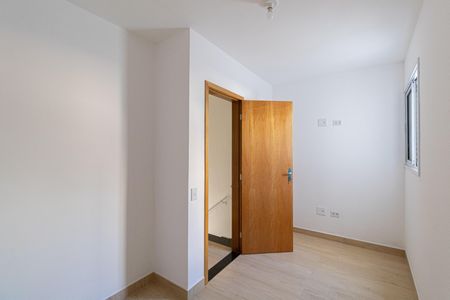 Casa de condomínio à venda com 117m², 2 quartos e 2 vagasSuíte 1