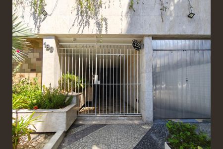 Apartamento para alugar com 68m², 1 quarto e 1 vagaFachada e portaria