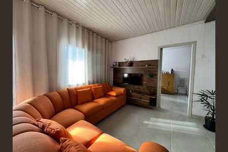 Casa à venda com 102m², 2 quartos e 1 vaga Casa à venda com 102m², 2 quartos e 1 vagaSala