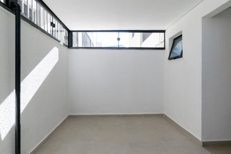 Studio para alugar com 28m², 1 quarto e sem vagaVaranda