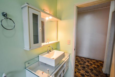 Casa à venda com 217m², 2 quartos e 3 vagasBanheiro