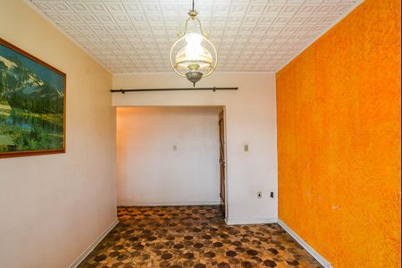 Casa à venda com 217m², 2 quartos e 3 vagasSala