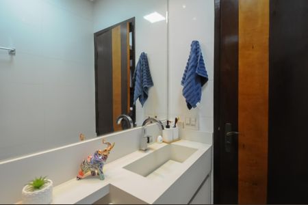 Apartamento à venda com 51m², 2 quartos e 1 vagaBanheiro Social